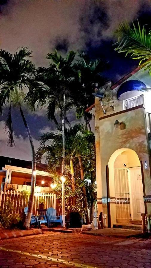 Hostel Brazilian Miami Bagian luar foto